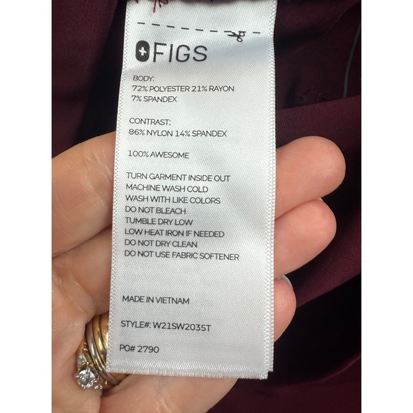 FIGS Technical Collection Women's Small Short Burgundy Cargo Scrub Pants - Picture 3 of 8